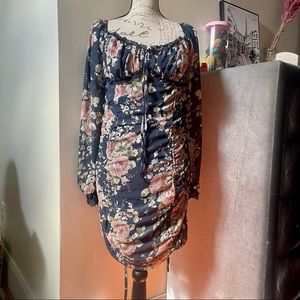 2/$15 Navy Floral Dress Body-fitting